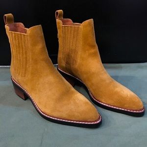 COACH Bowery Chelsea Suede Bootie - Sz 9 NIB NWT!!